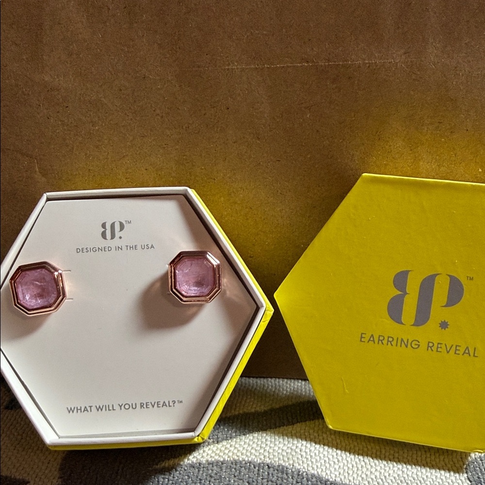 bp Rose Hexagon Faceted Stud Earrings